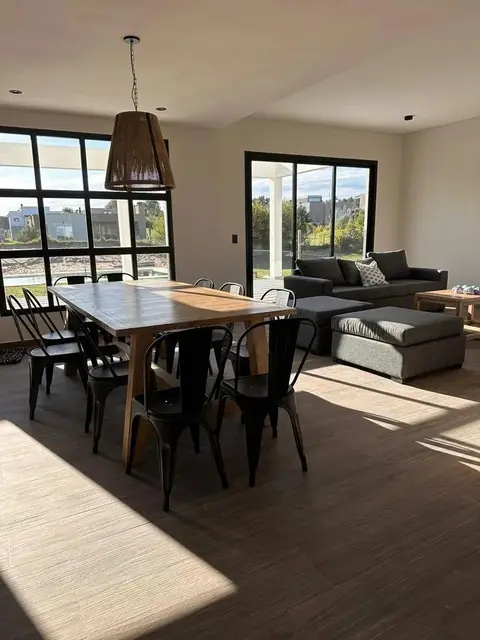 Foto 4 de 26 de la casa en Deportivo I, lote 49