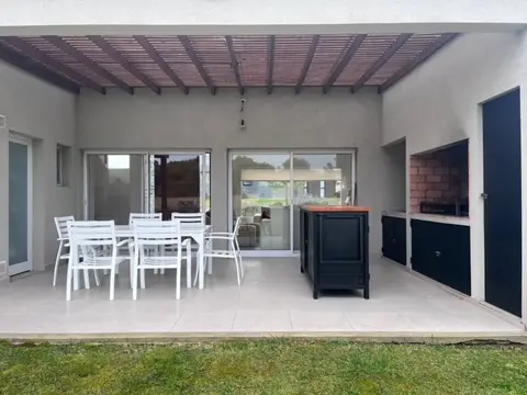 Foto 3 de 23 de la casa en Residencial I, lote 515
