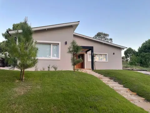 Casa para 8 con Pileta en Costa Esmeralda Deportivo 173